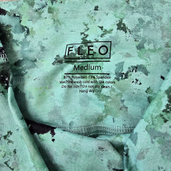 NWT Fleo Mint Crystal 25"El Toro Leggings Sz Medium - Picture 2 of 3